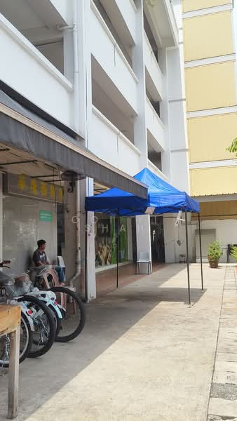 820 Tampines St 81, Tampines St 81, 1,464 sqft, Shop / Shophouse For Sale, by Ooi Yi Shah, 500148273 - CommercialGuru.com.sg