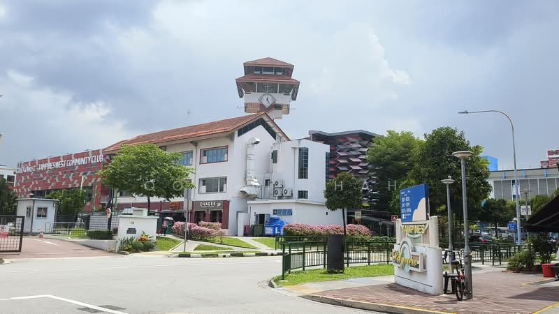 820 Tampines St 81, Tampines St 81, 1,464 sqft, Shop / Shophouse For Sale, by Ooi Yi Shah, 500148273 - Exterior - CommercialGuru.com.sg