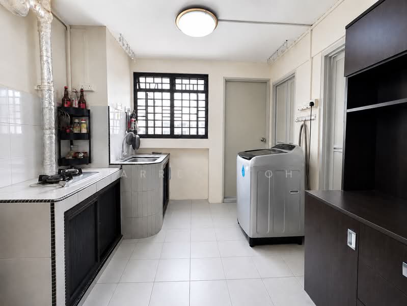 63 Kallang Bahru, 63 Kallang Bahru, 2 Bedrooms, 700 sqft, HDB Flat For Sale, by Karrene Toh, 500148274 - Kitchen - PropertyGuru.com.sg