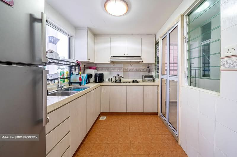 Maysprings, 2 Petir Road, 3 Bedrooms, 1,313 sqft, Apartment For Sale, by Bryan Cheng, 500148280 - Kitchen - PropertyGuru.com.sg