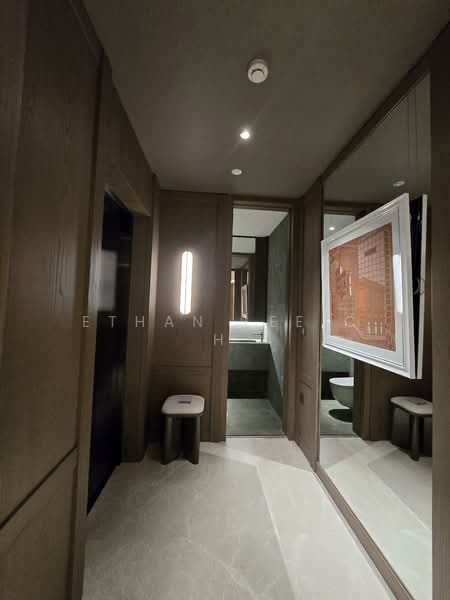 UPPERHOUSE at Orchard Boulevard, 22 Orchard Boulevard, 4 Bedrooms, 2,056 sqft, Condominium For Sale, by Ethan Lee C H, 500148281 - Private Lift Lobby - PropertyGuru.com.sg