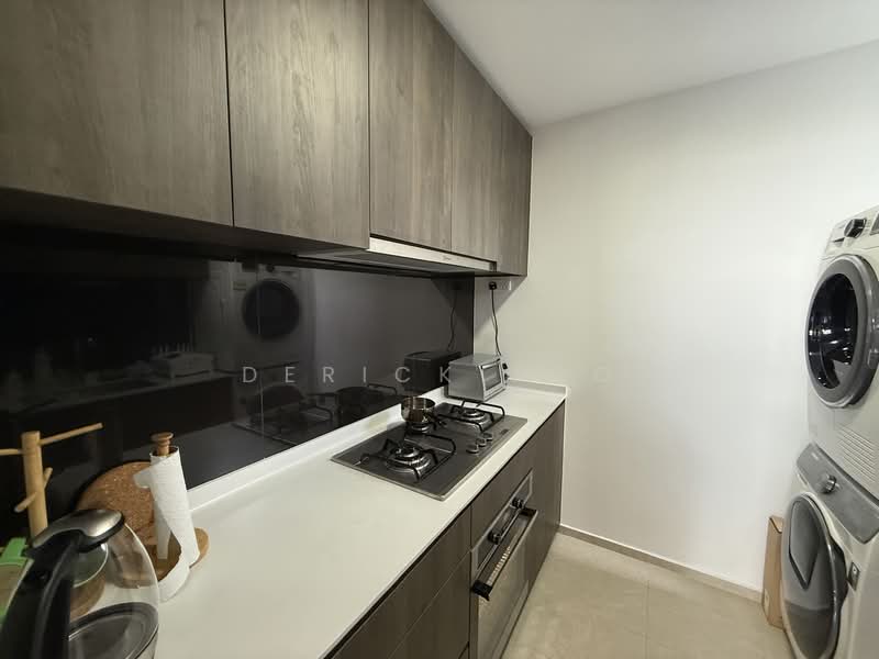 iNz Residence, 74 Choa Chu Kang Avenue 5, 3 Bedrooms, 1,012 sqft, Condominium For Sale, by Derick Foo, 500148300 - Kitchen - PropertyGuru.com.sg