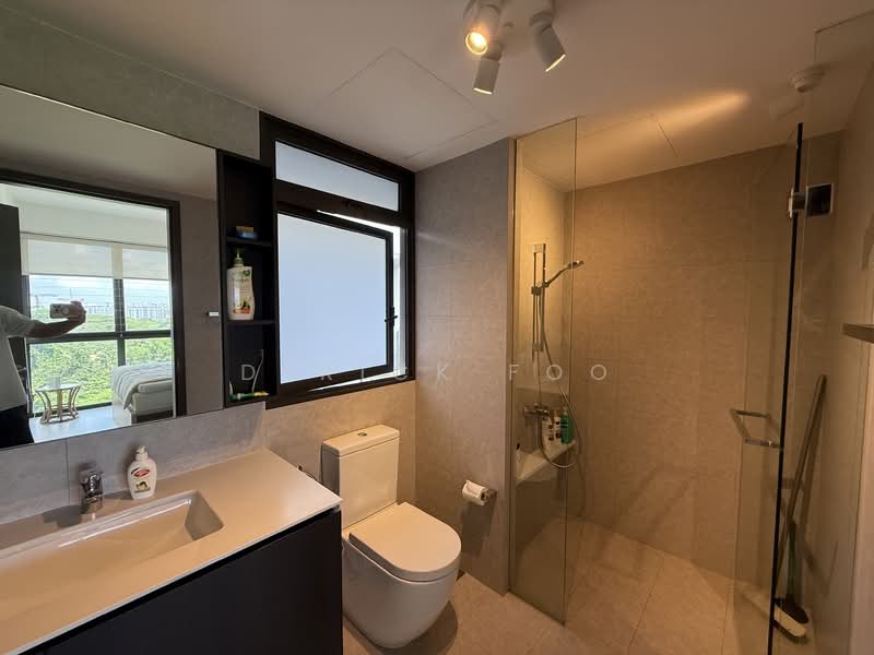 iNz Residence, 74 Choa Chu Kang Avenue 5, 3 Bedrooms, 1,012 sqft, Condominium For Sale, by Derick Foo, 500148300 - Bathroom - PropertyGuru.com.sg