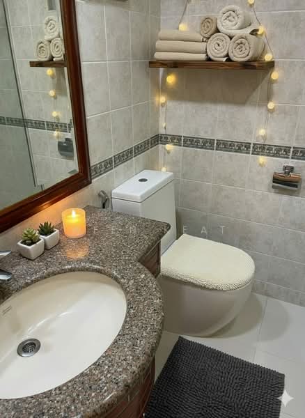 Guilin View, 20 Bukit Batok Street 52, Room Rental, 1,200 sqft, Condominium For Rent, by Ween Keat, 500148306 - Bathroom - PropertyGuru.com.sg