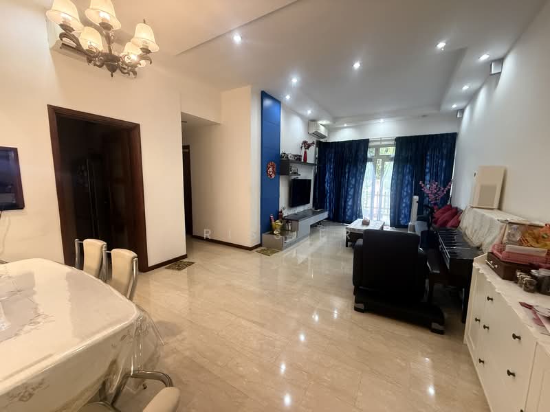 Forest Hills Condo, 29 Transit Road, 3 Bedrooms, 1,582 sqft, Condominium For Sale, by Iriss Er, 500148308 - Living Room - PropertyGuru.com.sg