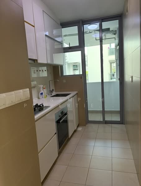 Canberra Residences, 501 Canberra Drive, 2 Bedrooms, 904 sqft, Condominium For Sale, by BETTY, 500148311 - Kitchen - PropertyGuru.com.sg