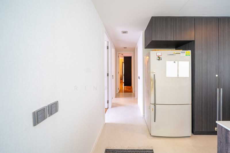 Ferraria Park Condo, 14 Flora Drive, 3 Bedrooms, 1,195 sqft, Condominium For Rent, by Rina Tan, 500148315 - Corridor - PropertyGuru.com.sg