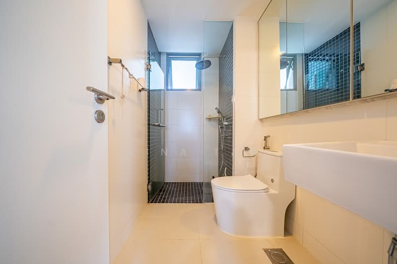Ferraria Park Condo, 14 Flora Drive, 3 Bedrooms, 1,195 sqft, Condominium For Rent, by Rina Tan, 500148315 - Bathroom - PropertyGuru.com.sg