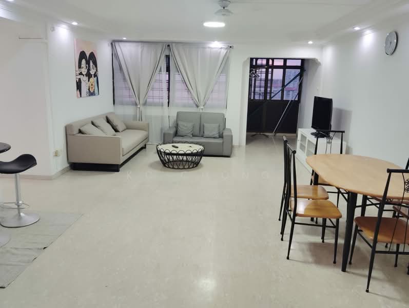 267 Toh Guan Road, 267 Toh Guan Road, 3 Bedrooms, 1,302 sqft, HDB Flat For Rent, by KC Chong, 500148319 - Living Room - PropertyGuru.com.sg
