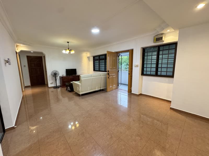 613B Bedok Reservoir Road, 613B Bedok Reservoir Road, 3 Bedrooms, 1,098 sqft, HDB Flat For Sale, by Jamie Teoh, 500148320 - Living Room - PropertyGuru.com.sg
