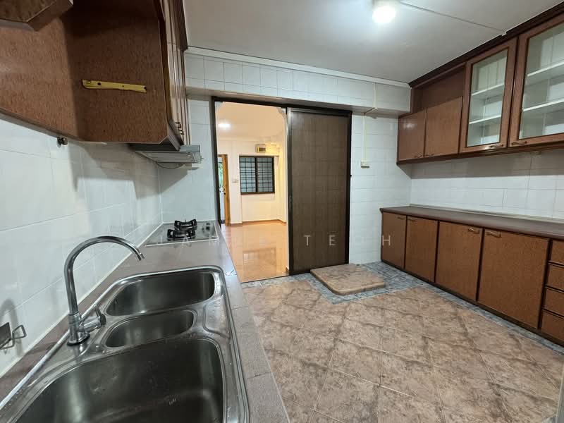 613B Bedok Reservoir Road, 613B Bedok Reservoir Road, 3 Bedrooms, 1,098 sqft, HDB Flat For Sale, by Jamie Teoh, 500148320 - Kitchen - PropertyGuru.com.sg