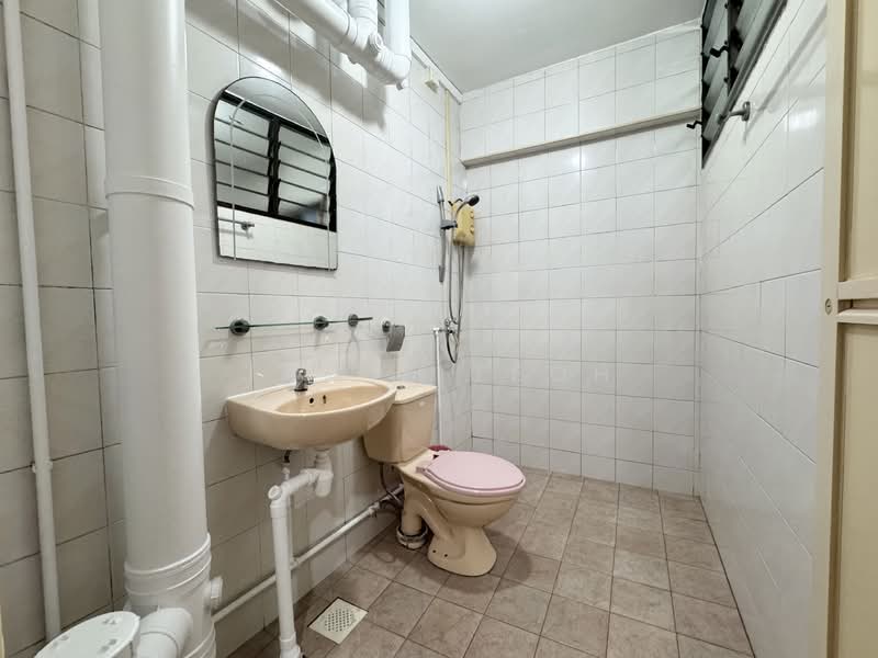 613B Bedok Reservoir Road, 613B Bedok Reservoir Road, 3 Bedrooms, 1,098 sqft, HDB Flat For Sale, by Jamie Teoh, 500148320 - Bathroom - PropertyGuru.com.sg