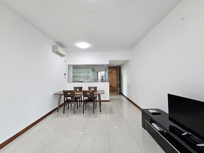 Twin Regency, 26 Kim Tian Road, 3 Bedrooms, 1,227 sqft, Condominium For Rent, by Cheryl Chng Xue'Er 庄雪娥, 500148327 - Living and Dining Room - PropertyGuru.com.sg