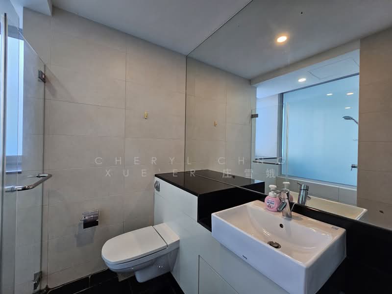 Twin Regency, 26 Kim Tian Road, 3 Bedrooms, 1,227 sqft, Condominium For Rent, by Cheryl Chng Xue'Er 庄雪娥, 500148327 - Bathroom - PropertyGuru.com.sg