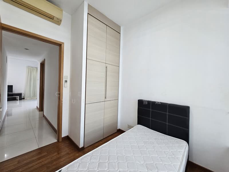 Twin Regency, 26 Kim Tian Road, 3 Bedrooms, 1,227 sqft, Condominium For Rent, by Cheryl Chng Xue'Er 庄雪娥, 500148327 - Bedroom - PropertyGuru.com.sg