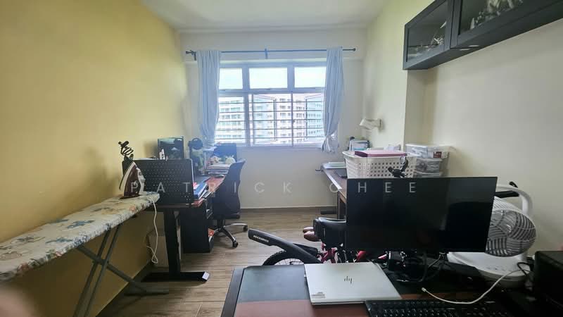 471B Upper Serangoon Crescent, 471B Upper Serangoon Crescent, 3 Bedrooms, 990 sqft, HDB Flat For Sale, by Patrick Chee, 500148329 - Study - PropertyGuru.com.sg