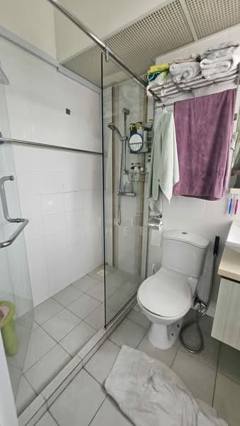 471B Upper Serangoon Crescent, 471B Upper Serangoon Crescent, 3 Bedrooms, 990 sqft, HDB Flat For Sale, by Patrick Chee, 500148329 - Bathroom - PropertyGuru.com.sg