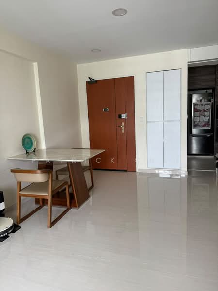 471B Upper Serangoon Crescent, 471B Upper Serangoon Crescent, 3 Bedrooms, 990 sqft, HDB Flat For Sale, by Patrick Chee, 500148329 - Dining Room - PropertyGuru.com.sg