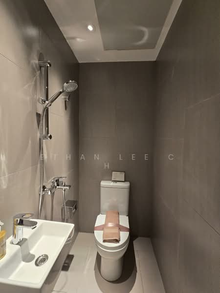 Newport Residences, 80 Anson Road, 4 Bedrooms, 2,067 sqft, Apartment For Sale, by Ethan Lee C H, 500148347 - Bathroom - PropertyGuru.com.sg