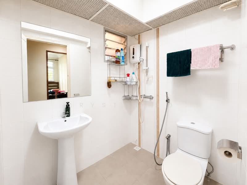 470A Upper Serangoon Crescent, 470A Upper Serangoon Crescent, 3 Bedrooms, 1,001 sqft, HDB Flat For Sale, by Crystal Ho, 500148360 - Bathroom - PropertyGuru.com.sg
