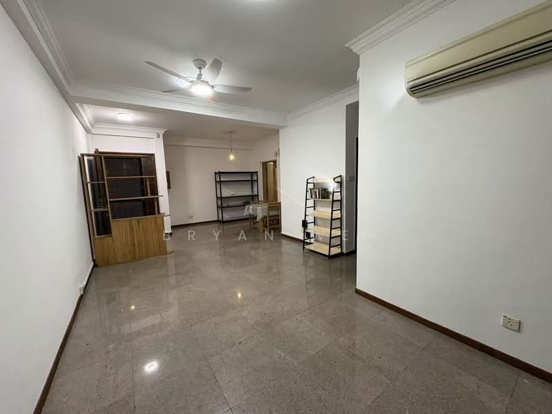 Regent Park, , 2 Bedrooms, 904 sqft, Condominium For Sale, by Bryan Wee, 500148364 - Living Room - PropertyGuru.com.sg