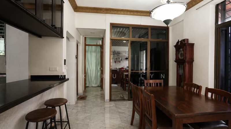 Classic Freehold 3 Storey Semi D in D16. Walkable to Bedok Simpang!, Jalan Chempaka Kuning, 6 Bedrooms, 4,000 sqft, Semi-Detached House For Sale, by Mak Hui Lyn, 500148375 - Dining Room - PropertyGuru.com.sg