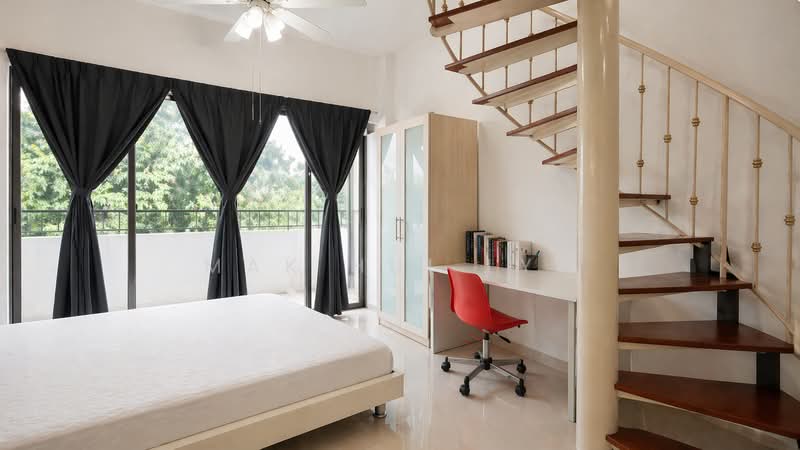 Classic Freehold 3 Storey Semi D in D16. Walkable to Bedok Simpang!, Jalan Chempaka Kuning, 6 Bedrooms, 4,000 sqft, Semi-Detached House For Sale, by Mak Hui Lyn, 500148375 - Bedroom - PropertyGuru.com.sg