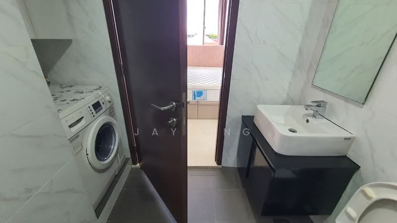 Vibes @ East Coast, 308 Telok Kurau Road, 1 Bedroom, 388 sqft, Apartment For Rent, by Jay Ong, 500148376 - Bathroom - PropertyGuru.com.sg