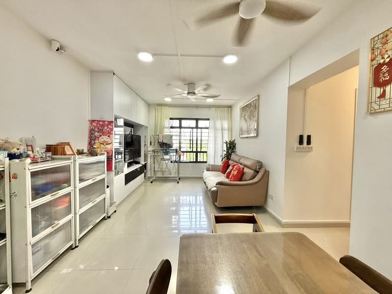 91 Tanglin Halt Road, 91 Tanglin Halt Road, 3 Bedrooms, 969 sqft, HDB Flat For Sale, by Kenneth Yeo, 500148393 - Living Room - PropertyGuru.com.sg