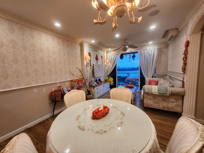 Waterview, 79 Tampines Avenue 1, 4 Bedrooms, 1,324 sqft, Condominium For Sale, by MARTIN, 500148394 - Dining Room - PropertyGuru.com.sg
