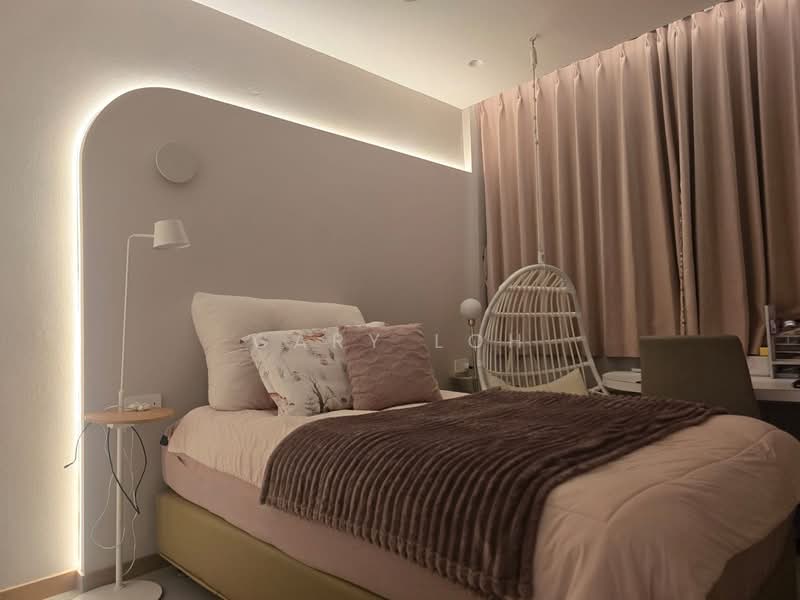 Sherwood Towers, 3 Jalan Anak Bukit, 3 Bedrooms, 1,485 sqft, Apartment For Sale, by Gary Loh, 500148419 - Bedroom 2 - PropertyGuru.com.sg