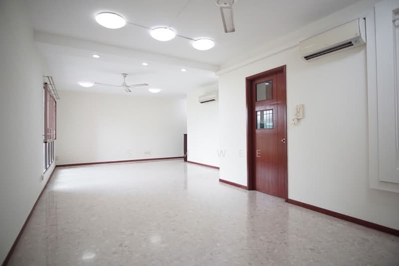 The Rivervale, 1 Rivervale Link, 3 Bedrooms, 1,367 sqft, Executive Condominium For Sale, by Shem Wee, 500148422 - Dinning room - PropertyGuru.com.sg