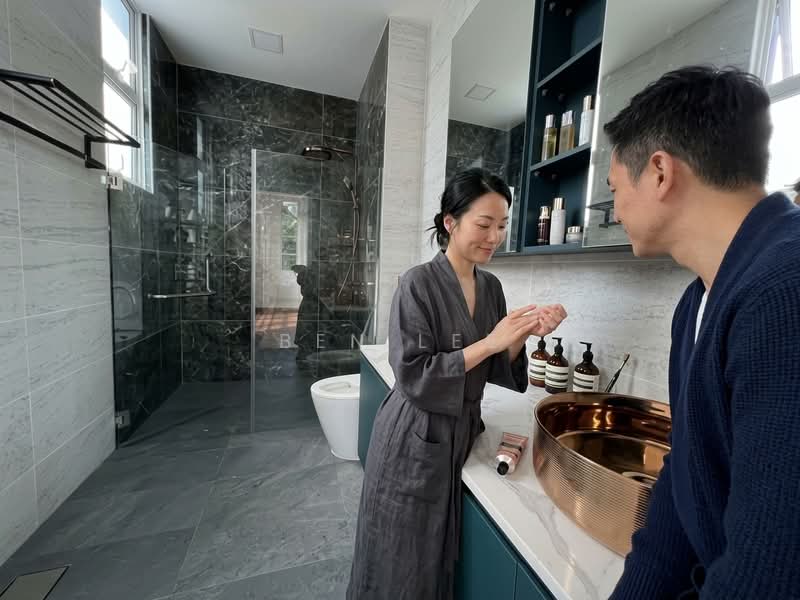 Burgundy Hill, Burgundy Drive, 5 Bedrooms, 3,500 sqft, Semi-Detached House For Sale, by Ben Lee, 500148431 - Bathroom - PropertyGuru.com.sg