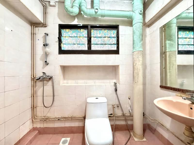 731 Woodlands Circle, 731 Woodlands Circle, 3 Bedrooms, 1,108 sqft, HDB Flat For Sale, by Kenny Loh, 500148433 - Bathroom - PropertyGuru.com.sg