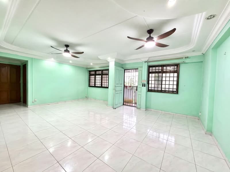 731 Woodlands Circle, 731 Woodlands Circle, 3 Bedrooms, 1,108 sqft, HDB Flat For Sale, by Kenny Loh, 500148433 - Living Room - PropertyGuru.com.sg