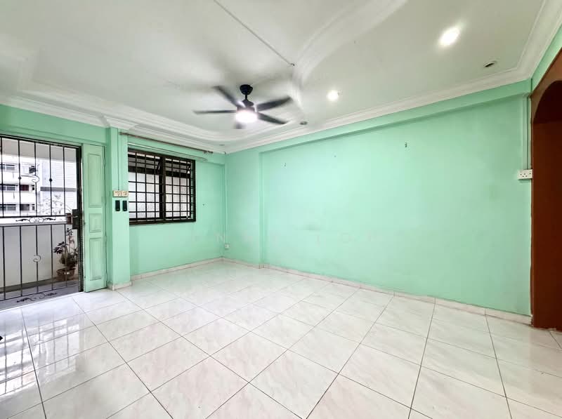 731 Woodlands Circle, 731 Woodlands Circle, 3 Bedrooms, 1,108 sqft, HDB Flat For Sale, by Kenny Loh, 500148433 - Living Room - PropertyGuru.com.sg