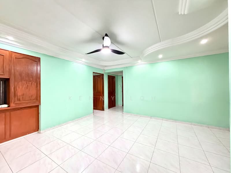 731 Woodlands Circle, 731 Woodlands Circle, 3 Bedrooms, 1,108 sqft, HDB Flat For Sale, by Kenny Loh, 500148433 - Living Room - PropertyGuru.com.sg
