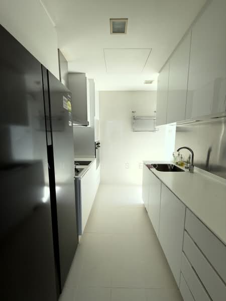 Park Infinia at Wee Nam, 6A Lincoln Road, 2 Bedrooms, 850 sqft, Condominium For Sale, by Angie Seow, 500148443 - Kitchen - PropertyGuru.com.sg