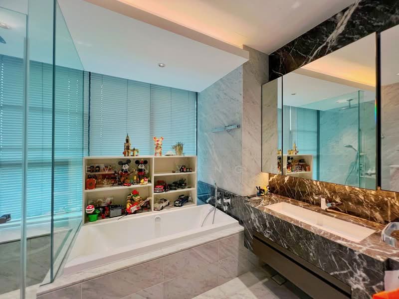 New Futura, 14 Leonie Hill Road, 4 Bedrooms, 2,250 sqft, Condominium For Rent, by Evan Yang 杨辉, 500148453 - Bathroom - PropertyGuru.com.sg