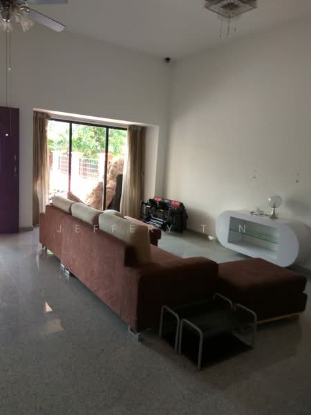 Yunnan Gardens, Yunnan Walk 1, 1 Bedroom, 250 sqft, Terraced House For Rent, by Jeffery Tan, 500148471 - Living Room - PropertyGuru.com.sg