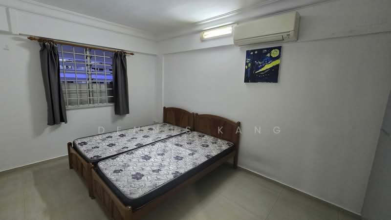 709 Yishun Avenue 5, 709 Yishun Avenue 5, 2 Bedrooms, 732 sqft, HDB Flat For Rent, by Dennis Kang, 500148478 - Bedroom - PropertyGuru.com.sg