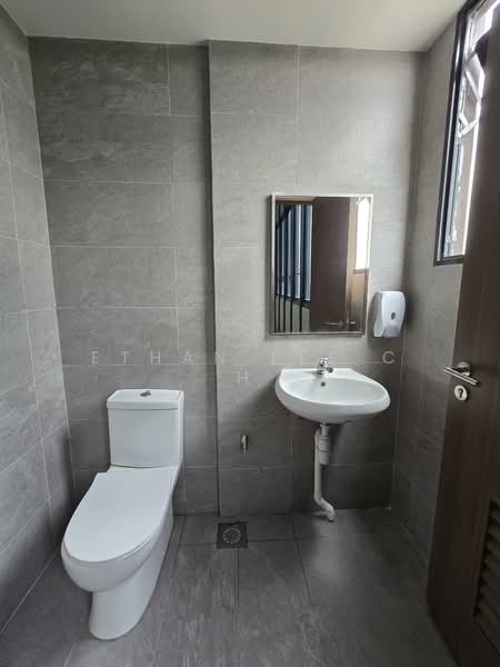 Stellar @ Tampines, 12 Tampines North Drive 4, 1,722 sqft, Factory / Workshop (B2) For Rent, by Ethan Lee C H, 500148494 - Bathroom - CommercialGuru.com.sg