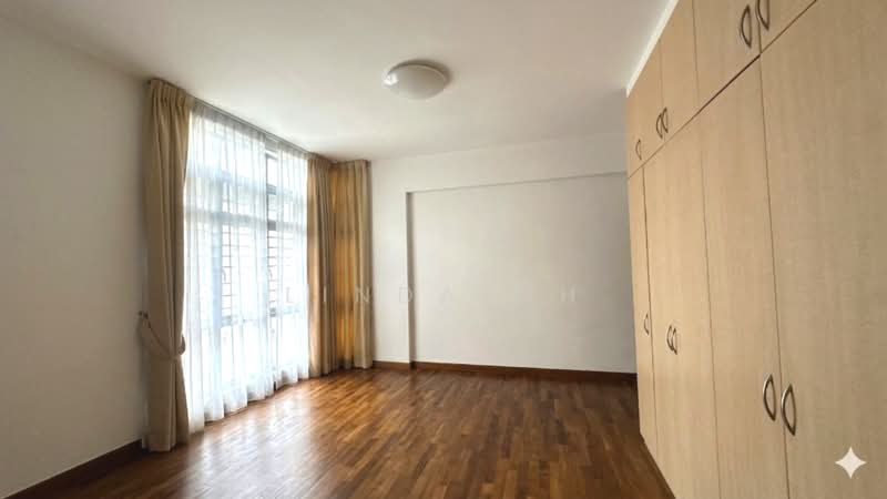 Carissa Park Condo, 2 Flora Drive, 3 Bedrooms, 1,302 sqft, Condominium For Rent, by Linda Oh, 500148496 - Bedroom - PropertyGuru.com.sg