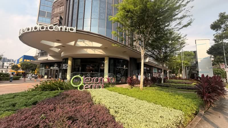 Alexandra Central, 321 Alexandra Road singapore, Alexandra / Commonwealth, 700 sqft, Mall Shop For Sale, by Leister Neo, 500148498 - Exterior - CommercialGuru.com.sg