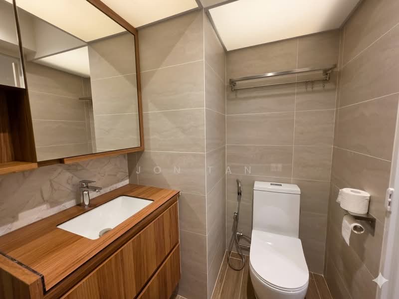 86 Dawson Road, 86 Dawson Road, 2 Bedrooms, 893 sqft, HDB Flat For Rent, by Jon Tan, 500148500 - Bathroom - PropertyGuru.com.sg