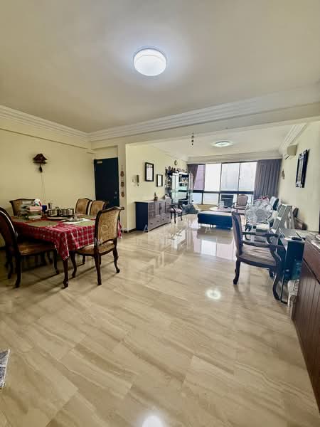 Amber Point, 1 Amber Road, 3 Bedrooms, 1,690 sqft, Condominium For Sale, by Champa Murjani, 500148503 - Living Room - PropertyGuru.com.sg