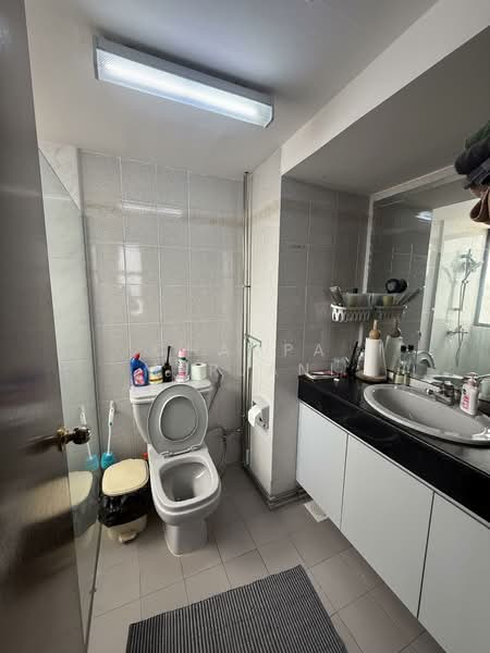 Amber Point, 1 Amber Road, 3 Bedrooms, 1,690 sqft, Condominium For Sale, by Champa Murjani, 500148503 - Bathroom - PropertyGuru.com.sg