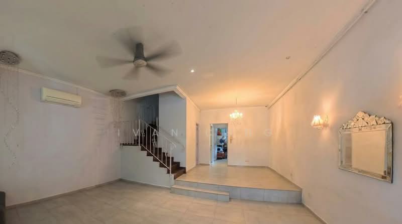 ⭐️⭐️LANDED7772@ $2.Xm 6BR Inter Terrace Steps to Beach & Downtown East D17, , 6 Bedrooms, 3,000 sqft, Terraced House For Sale, by Ivan Chng, 500148504 - Living Room - PropertyGuru.com.sg