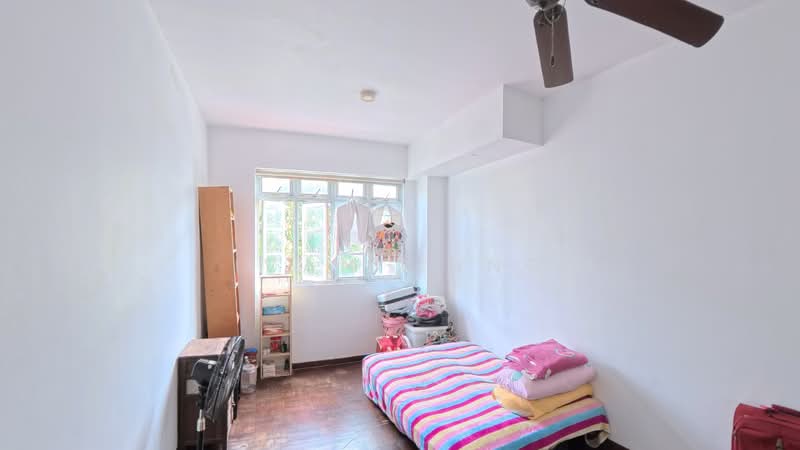 LANDED7772@ Convenient 6BR Terrace Walk to Beach and Downtown East, Pasir Ris Loyang, 6 Bedrooms, 3,000 sqft, Terraced House For Sale, by Ivan Chng, 500148504 - Bedroom - PropertyGuru.com.sg