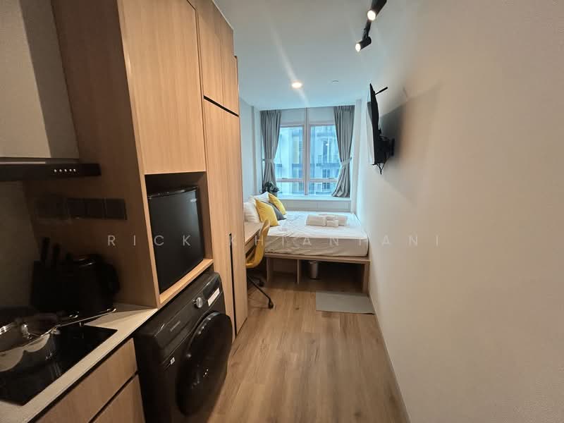 Studio @ RV, , 1 Bedroom, 200 sqft, Condominium For Rent, by Rick Khiantani, 500148511 - Bedroom - PropertyGuru.com.sg